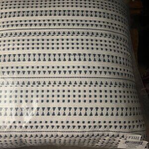 NWT Ann Gish Tweed Decorative Throw Pillow 18x18 Black White - INCLUDES INSERT!